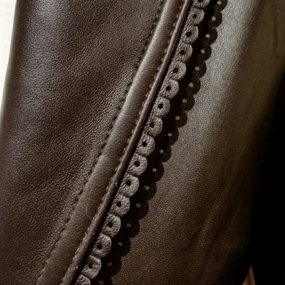 Jaclyn Smith Classic brown leather blazer - Picture 7 of 7
